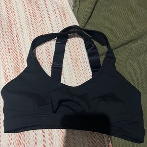 Bombshell sports wear cut out bra